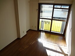 JR中央線 八王子駅 バス9分 大和田暁通り下車 徒歩3分の賃貸マンション 2階1Kのリビング/ダイニング