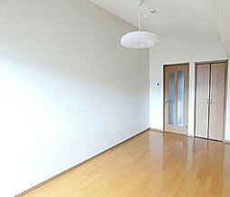 フュエルラーデン笹塚 1階1Kのリビング/ダイニング