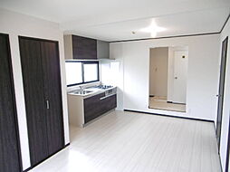 ブランミュール 2階2LDKのリビング/ダイニング