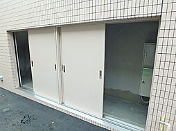 パレス東京
