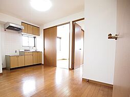 ウインザー2 3階2DKのリビング/ダイニング