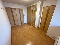 フローラル穂花 2階1LDKのリビング/ダイニング