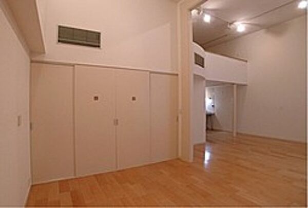 画像15:同建物内の写真を掲載しており、実際の部屋とは異なる場合がございます。