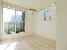 ハーミットクラブハウス鶴見市場 1階ワンルームのリビング/ダイニング