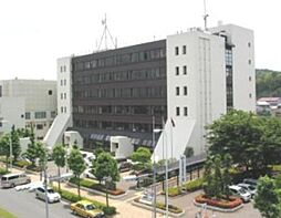 稲城市役所 593m