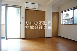 第5ユービコーポ 105 1階ワンルームのリビング/ダイニング