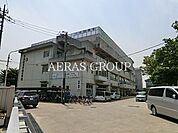 草加市立小山小学校 884m