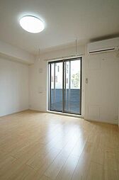 ソフィアN・III 1階ワンルームのリビング/ダイニング