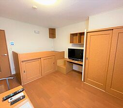 レオパレスグリーントロア 1階1Kのリビング/ダイニング