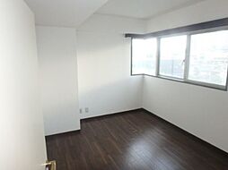 ビジュアルピア 5階2DKのリビング/ダイニング