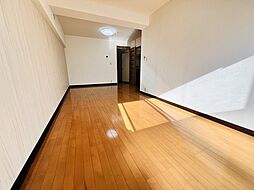 リアライズ市川原木 2階2LDKのリビング/ダイニング