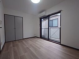 グラース久米川 2階1Kのリビング/ダイニング