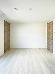 ルリアン江戸川 2階ワンルームのリビング/ダイニング