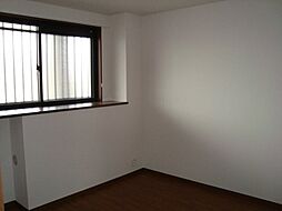 ヒンメルブロー 3階2LDKのリビング/ダイニング