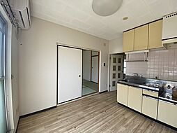 グリーンヴィラ（下荻野） 2階2DKのリビング/ダイニング