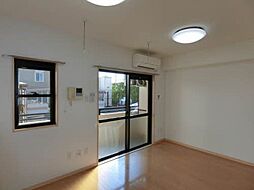 グリーングラス 105 1階1LDKのリビング/ダイニング