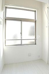 ポン・デュ・ガール 2階ワンルームのリビング/ダイニング