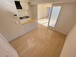 Varius長居公園 6階1LDKのリビング/ダイニング