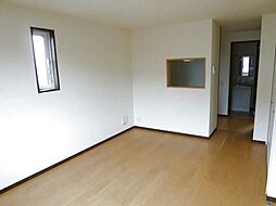 リバーサイドヴィラ 2階1LDKのリビング/ダイニング