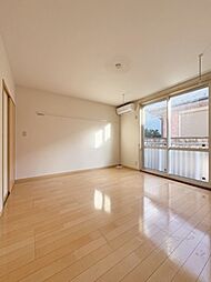 シャーメゾン白山 102 1階1Kのリビング/ダイニング