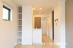 メルヴェーユ　チーヨ 1階ワンルームのリビング/ダイニング