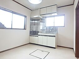 シャルム小山 201 2階2DKのリビング/ダイニング