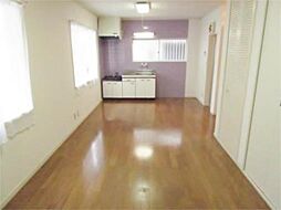 アロマハウス 102 1階ワンルームのリビング/ダイニング