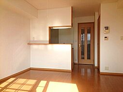 クラールコート 2階1LDKのリビング/ダイニング