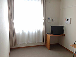 レオパレスYOU(27602) 205 2階1Kのリビング/ダイニング