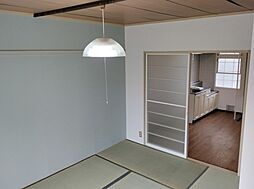 クロノス菫平 2階1DKのリビング/ダイニング