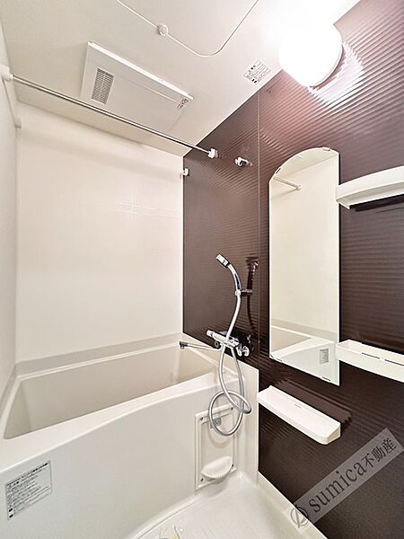 画像20:雨の日も安心な浴室乾燥完備