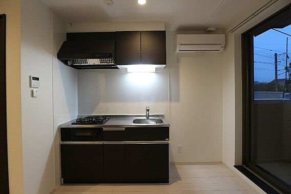 R-smartMG九大学研都市III_内装_0