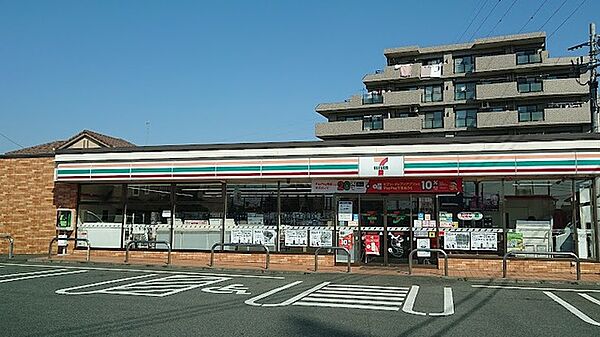 画像5:セブンイレブン横田基地前店 606m