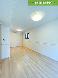 ロイズ紀三井寺I 1階1LDKのリビング/ダイニング