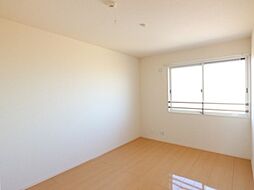 トレグラース C棟 2階2DKのリビング/ダイニング