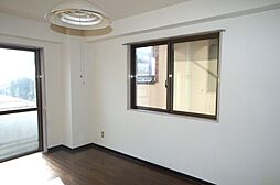 エクセリーヌ本町 4階1Kのリビング/ダイニング