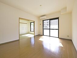 カステル・ヴェルヌーブ 1階3LDKのリビング/ダイニング