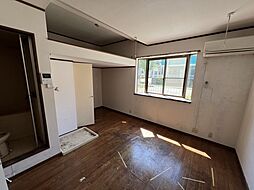 シエナ 1階ワンルームのリビング/ダイニング