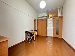 レオパレスクリナーレみなみ野(30962) 304 3階1Kのリビング/ダイニング