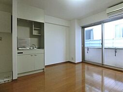 パラッツォヴィオラ 4階ワンルームのリビング/ダイニング