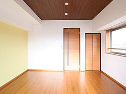 ベルフルール弐番館 3階1Kのリビング/ダイニング