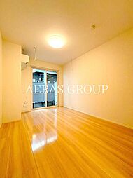 Aishin Court 1階ワンルームのリビング/ダイニング