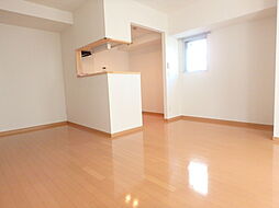 A8 3階2LDKのリビング/ダイニング