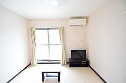 レオネクストローリエ 3階1Kのリビング/ダイニング