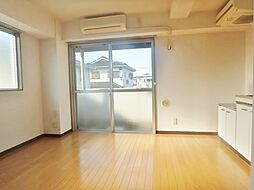 グランディオSK 101 1階ワンルームのリビング/ダイニング