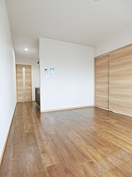 コスモクレスト清水丘 1階1LDKのリビング/ダイニング