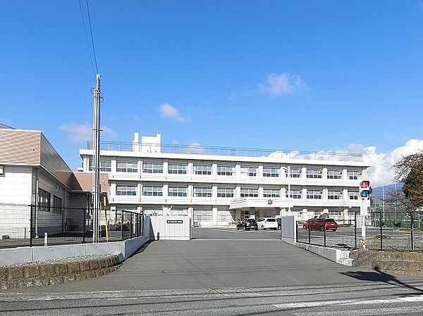 画像13:富士市立吉原第二中学校 1259m
