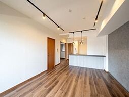 プライムアーバン新宿夏目坂タワーレジデンス 4階3LDKのリビング/ダイニング