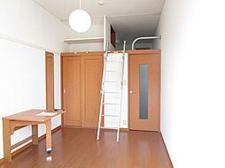 レオパレスパークハイム(20111) 201 2階1Kのリビング/ダイニング