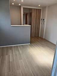 シュラインサイド 2階1LDKのリビング/ダイニング